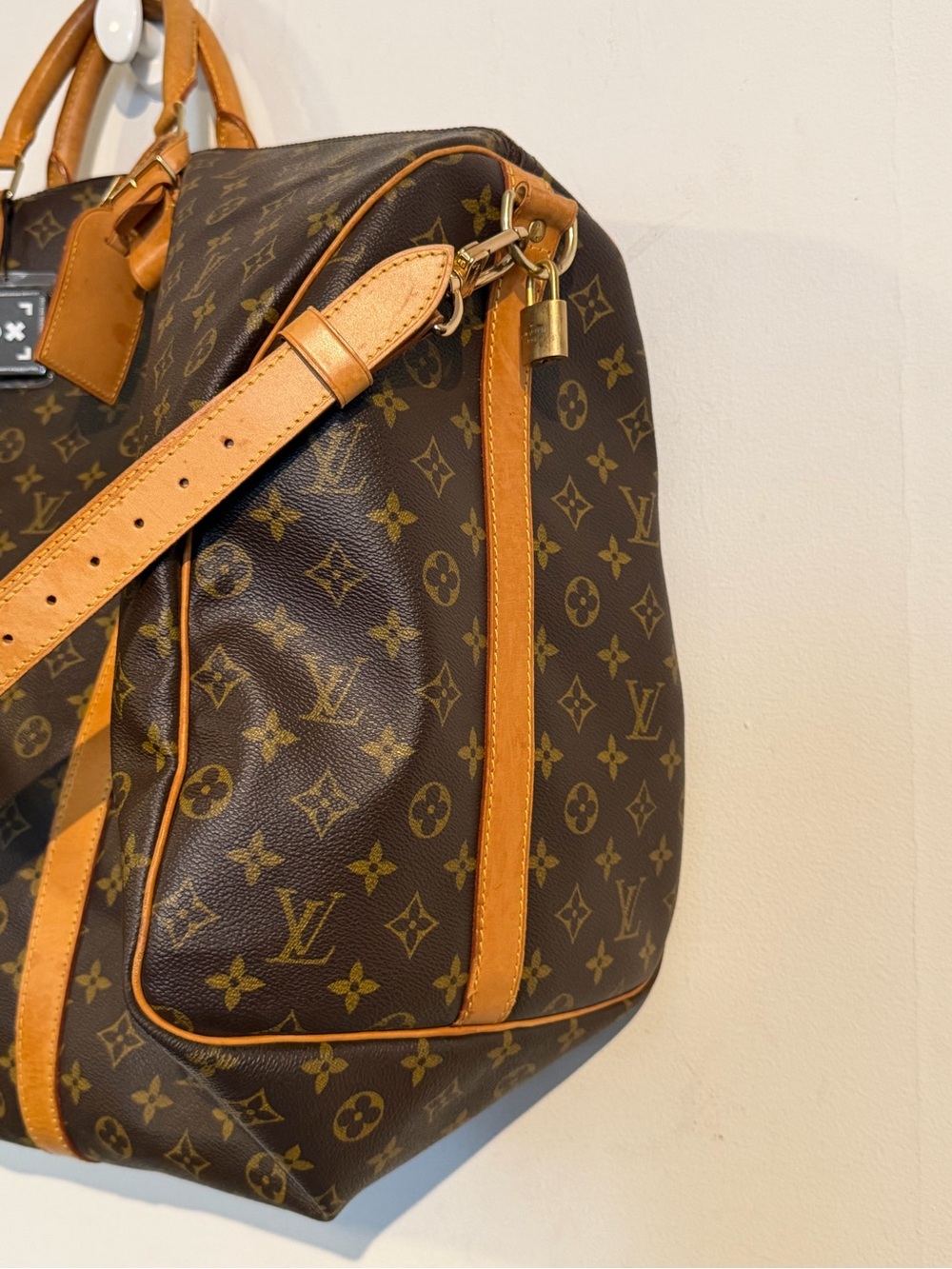 Louis Vuitton Monogram Canvas Travel Bag with Tan Leather Straps - Picture 10 of 16